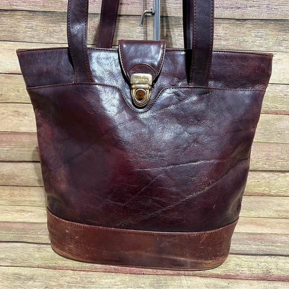Orton Sydney Leather Tote - Picture 2 of 11